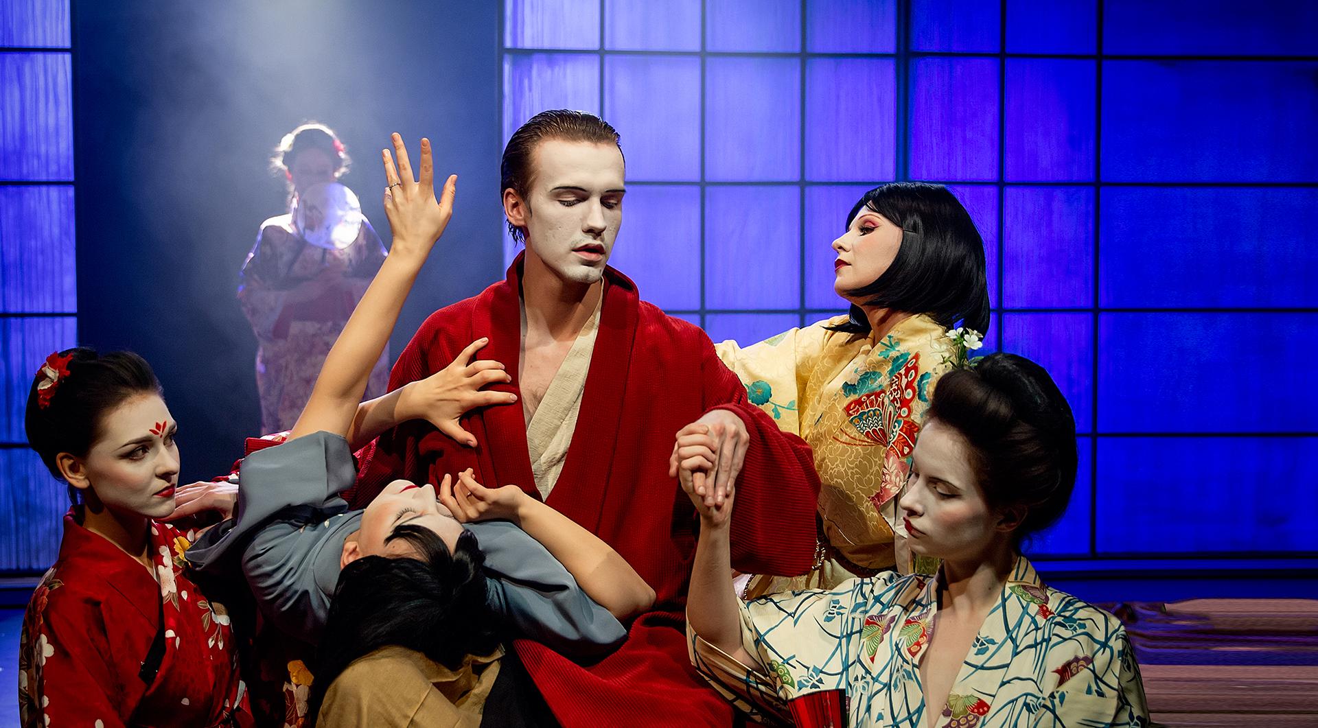 Изображение спектакля